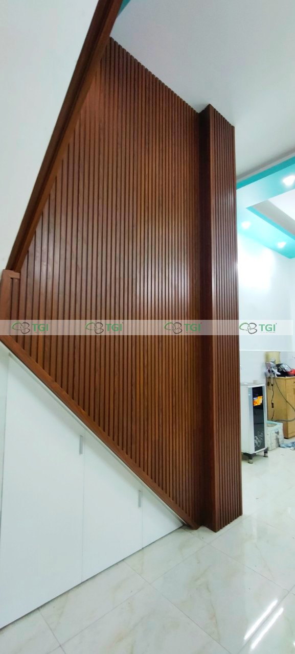 Mẫu tường trang trí bằng lam gỗ phòng khách Mẫu tường trang trí bằng lam gỗ phòng khách