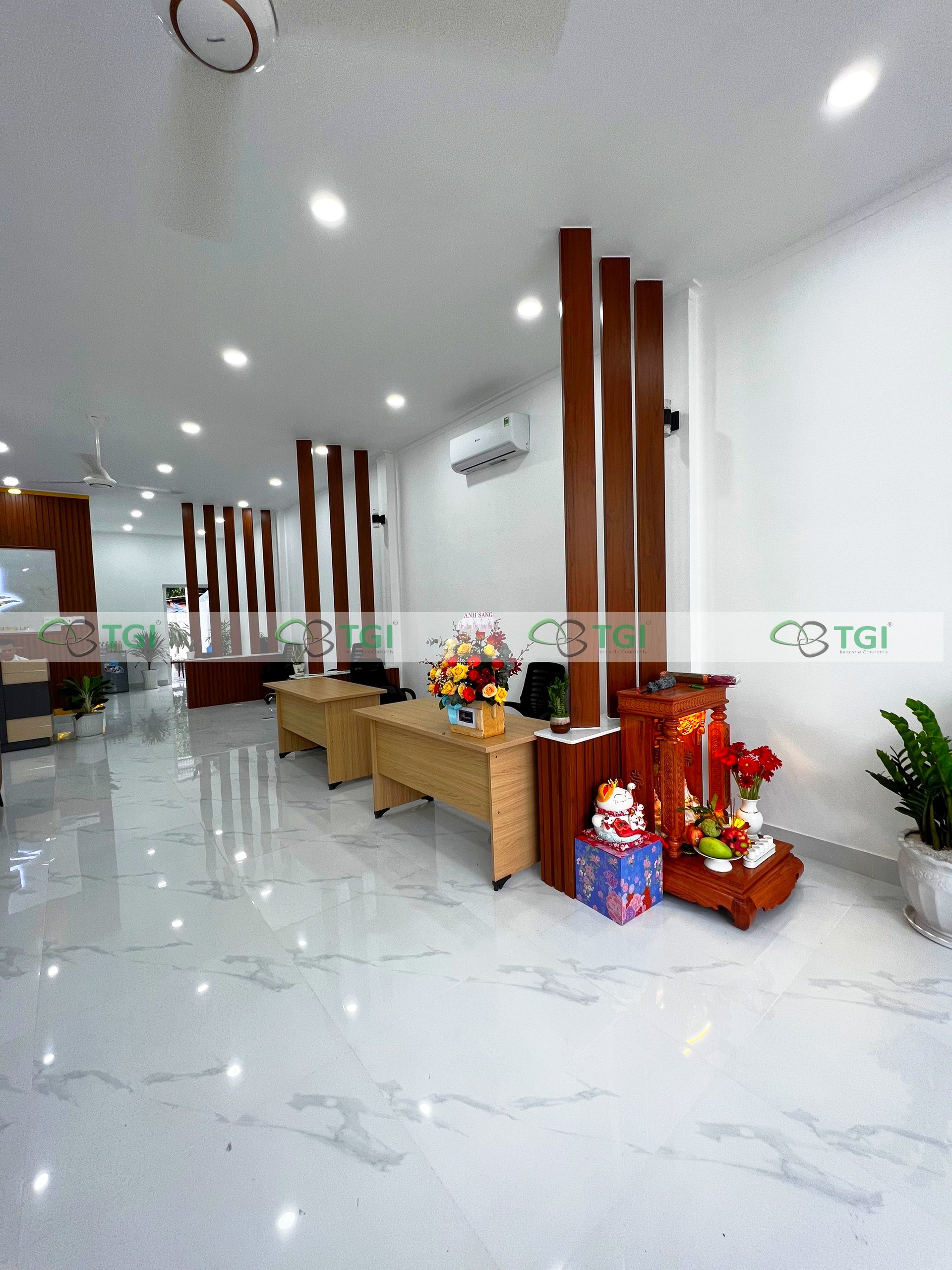 Vì sao nên dùng lam gỗ phòng khách để trang trí
